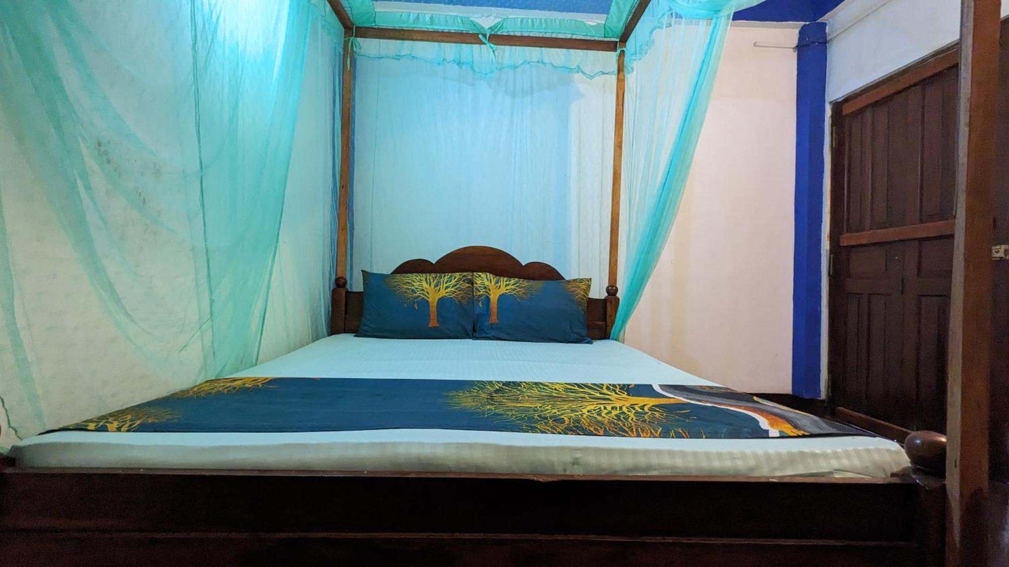 Canoe Beach Resort Tangalle Exterior photo