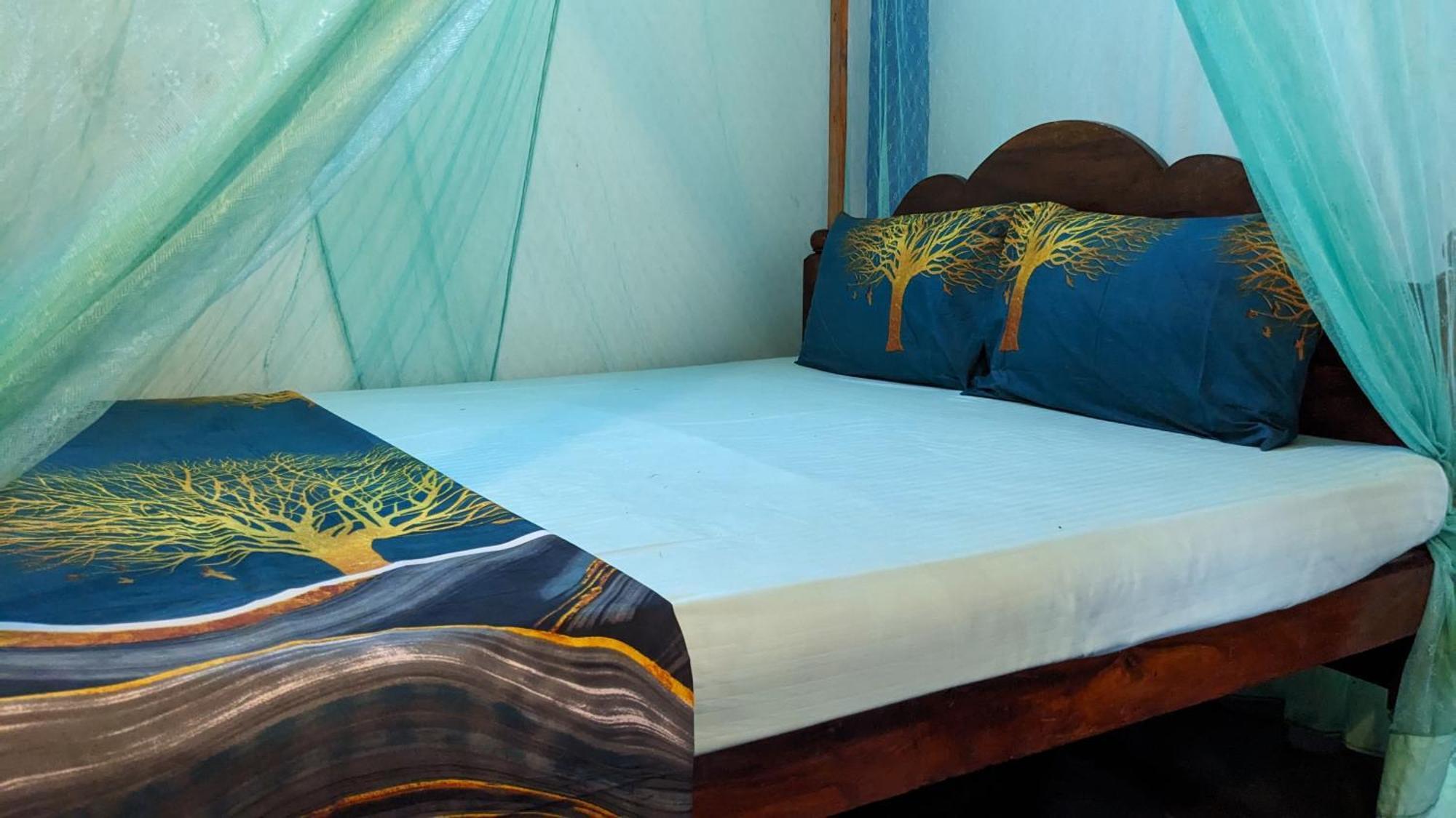 Canoe Beach Resort Tangalle Exterior photo