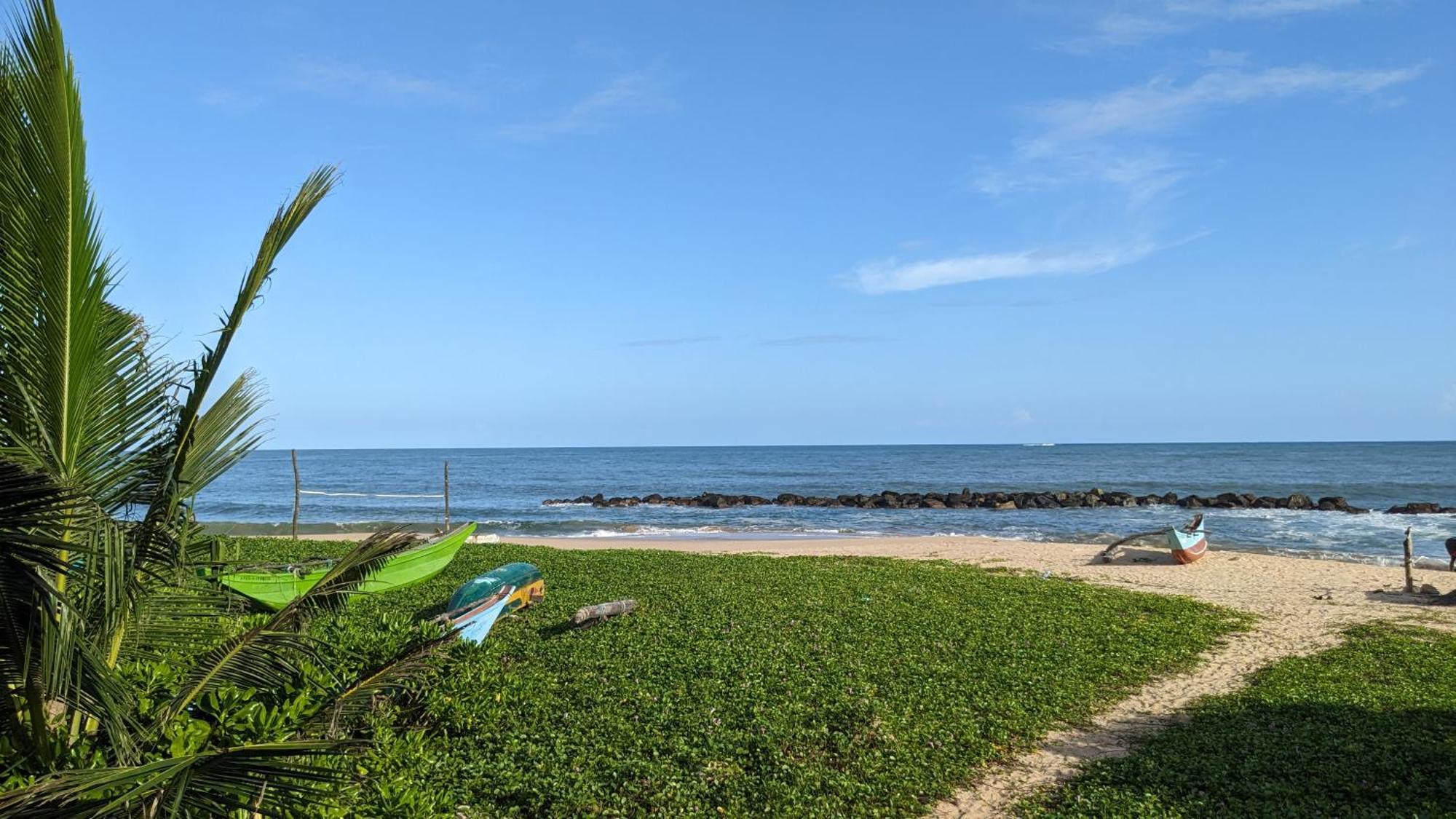 Canoe Beach Resort Tangalle Exterior photo