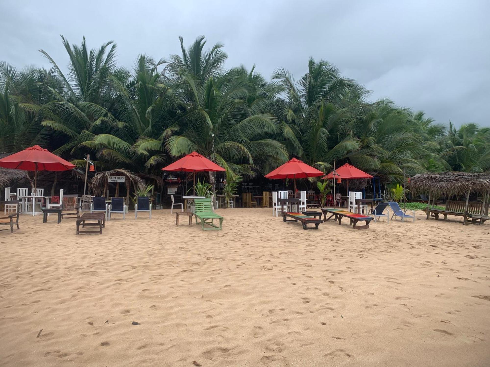Canoe Beach Resort Tangalle Exterior photo